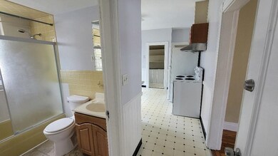 170 Safford St unit 2, Quincy, MA 02170 - photo 4