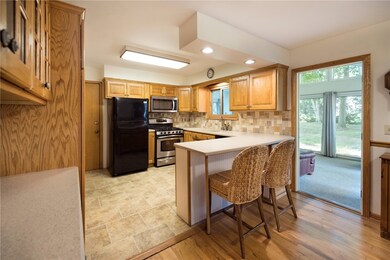 3112 Loveland Ave, Erie, PA 16506 - photo 3