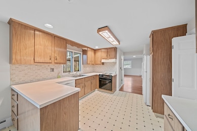 7 Surrey Ln, Canton, MA 02021 - photo 5