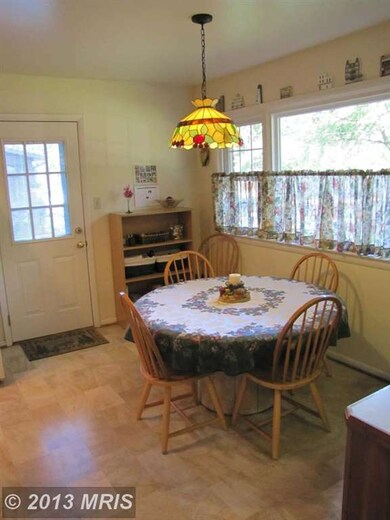 14316 Oakvale St, Rockville, MD 20853 - photo 7