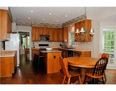 2029 Buckingham Dr, Mars, PA 16046 - photo 5