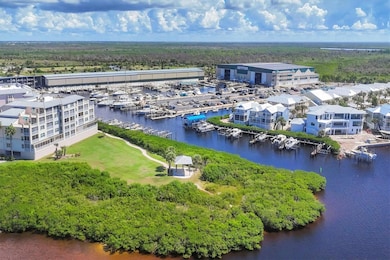 13113 Gasparilla Rd unit 403, Placida, FL 33946 - photo 3