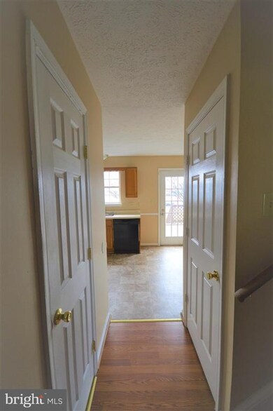 231 Georgetowne Ct, Stephens City, VA 22655 - photo 4