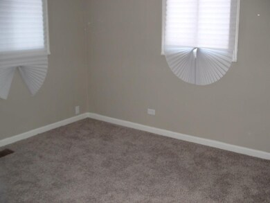 18130 Mary Ann Ln, Country Club Hills, IL 60478 - photo 6