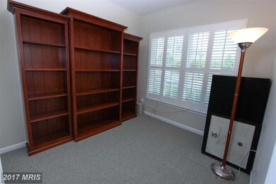 42622 Pine Forest Dr, Chantilly, VA 20152 - photo 4