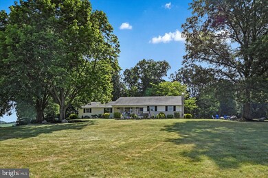 582 N Garfield Rd, Bernville, PA 19506 - photo 5