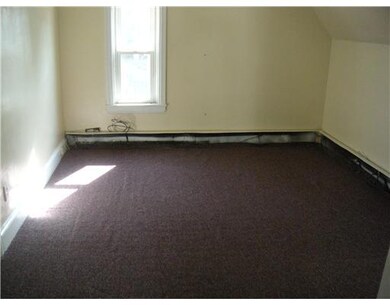 7 Paisley St, Pawtucket, RI 02860 - photo 3