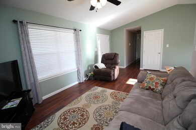 110 Jenny Ct, Strasburg, VA 22657 - photo 5