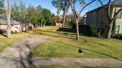 1730 Bayram Dr, Houston, TX 77055 - photo 2
