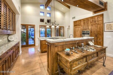 Wonderfully appointed open kitchen