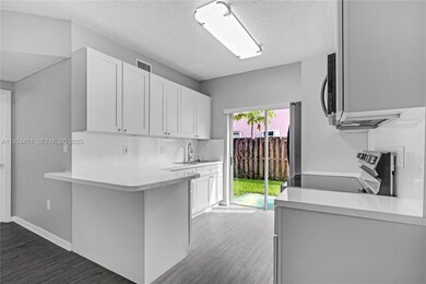 8021 Lake Dr unit 102, Doral, FL 33166 - photo 3