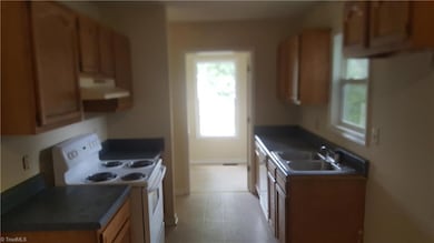 215 Hay St, High Point, NC 27260 - photo 3