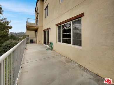5692 Como Cir unit 34, Woodland Hills, CA 91367 - photo 6