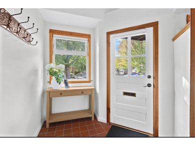 1627 Lawrence St, Eugene, OR 97401 - photo 2