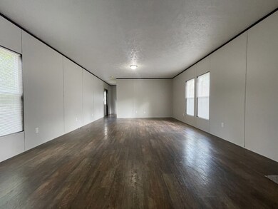 412 East Ave E, Winnie, TX 77665 - photo 4