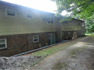 518 Twin Oaks Dr, Johnson City, TN 37601 - photo 4