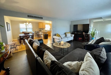 534 Tyrolian Dr, Green Bay, WI 54302 - photo 2