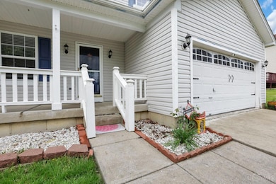 9648 Fallshill Cir, Cincinnati, OH 45231 - photo 7