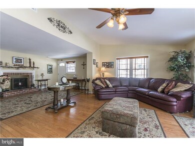 618 Morris Ln, Wallingford, PA 19086 - photo 4