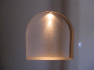 Rounded edges are continued in design ni