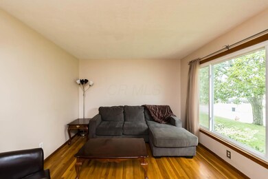 2839 Brownlee Ave-06