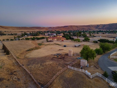 9446 Kern River Ave, Bakersfield, CA 93308 - photo 7