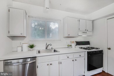 6236 Parallel Ln, Columbia, MD 21045 - photo 6