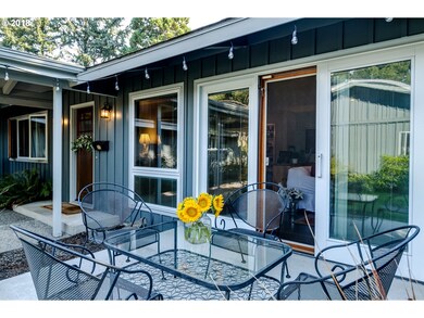 2881 Tomahawk Ln, Eugene, OR 97401 - photo 4