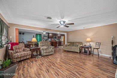 mls-4580 Three Island Rd-99