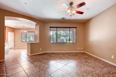 13755 W Cheery Lynn Rd-large-006-Living