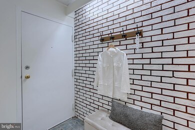 5639 Harpers Farm Rd unit D, Columbia, MD 21044 - photo 3