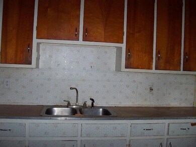 2505 N Court St, Circleville, OH 43113 - photo 4