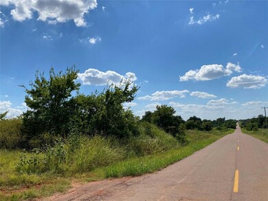 80 Acres Mol West County Road 69 East 80, Crescent, OK 73028 - photo 5