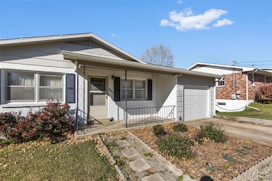 527 Lyndhurst Dr, Jackson, MO 63755 - photo 2