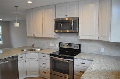 SS steel brand new whirpool appliances. Lots of co