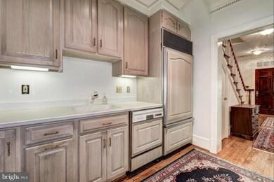 452 S Union St unit 10, Alexandria, VA 22314 - photo 4