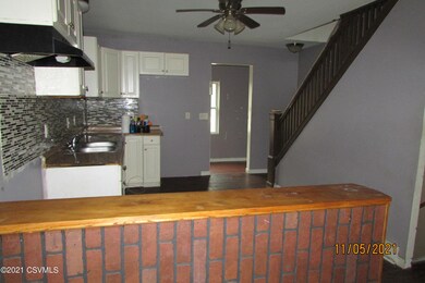 1031 W Chestnut St, Coal Township, PA 17866 - photo 5