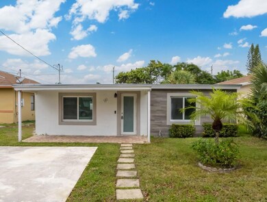 161 NE 15th Terrace, Boca Raton, FL 33432 - photo 2