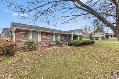 864 Strawberry Ln, Jackson, MO 63755 - photo 2