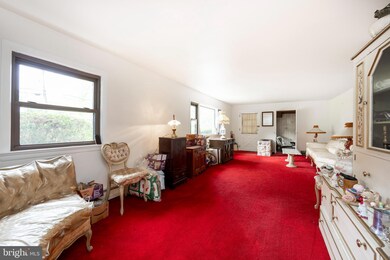 1071 Favinger Rd, Pottstown, PA 19465 - photo 5