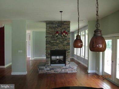 8548 Sandy Beach Ln, King George, VA 22485 - photo 4