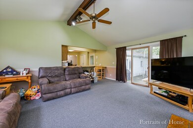 27W212 Bauer Rd, Naperville, IL 60563 - photo 6