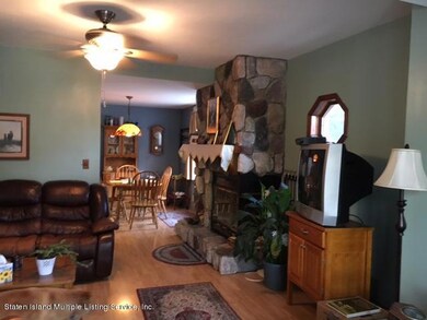 21 Amelia Ct, Staten Island, NY 10310 - photo 4