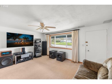 19335 SW Butternut St, Beaverton, OR 97007 - photo 7