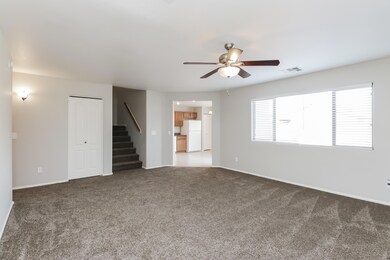 003-photo-living-room-7761670
