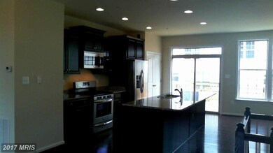 6517 Newton Dr, Frederick, MD 21703 - photo 3