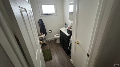 402 Buckley Rd, Liverpool, NY 13088 - photo 6