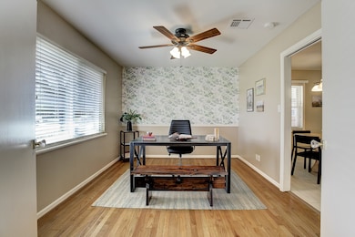 1715 Tannehill Dr, Houston, TX 77008 - photo 4