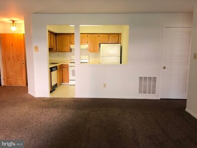 108 Lowell Ct unit 2, Princeton, NJ 08540 - photo 5