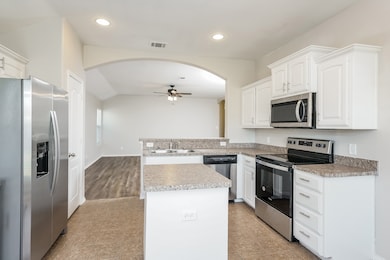 2016 Cattle Creek Rd, Fort Worth, TX 76134 - photo 6